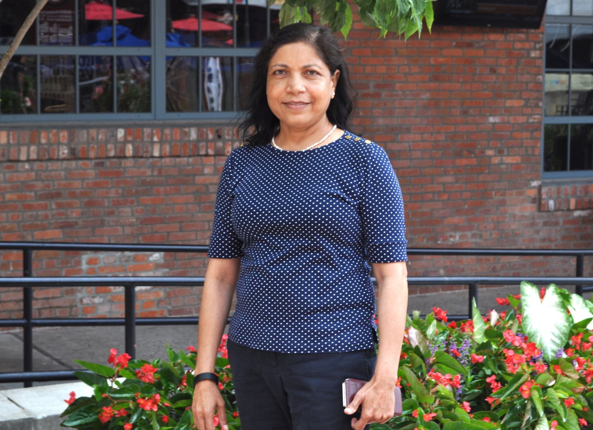 Headshot of Veronica Simmons outside at American Tobacco